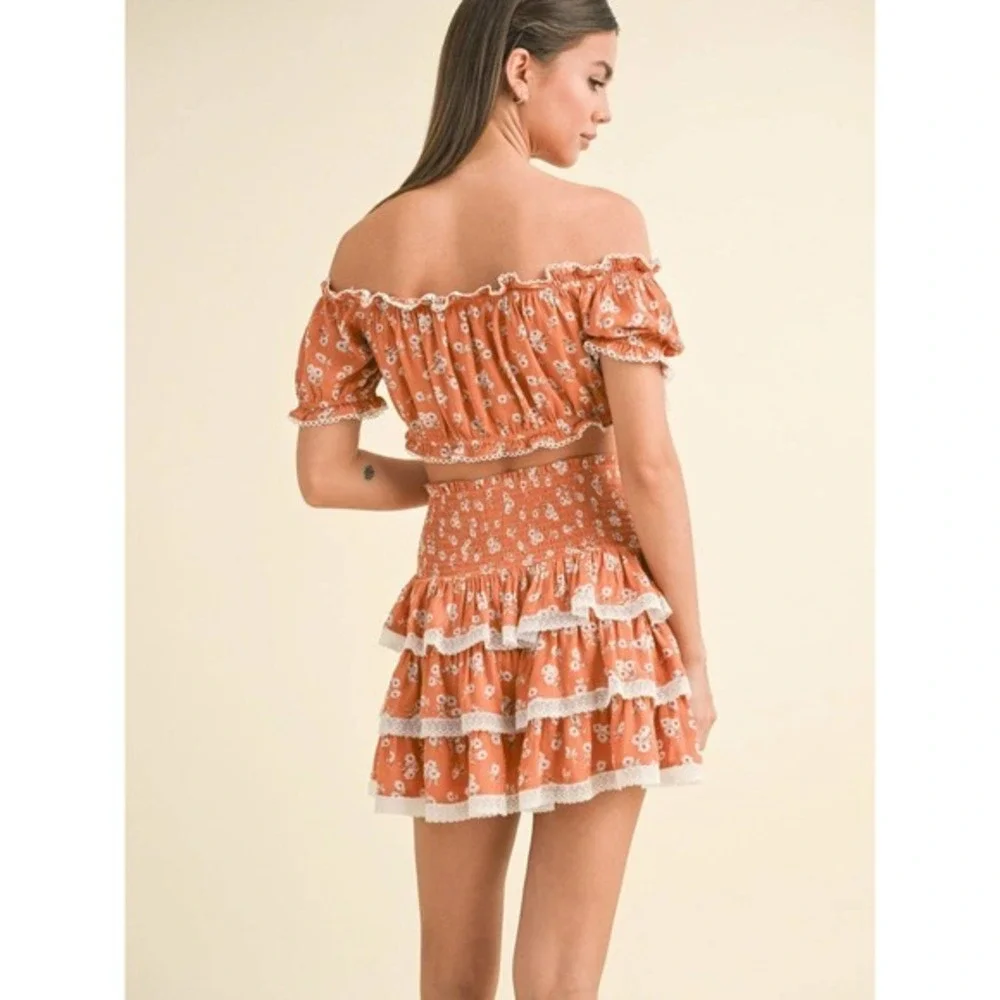 Womens Boho Floral 2 PC Set Crop Top Smocked Tiered Mini Skirt Sz L Festival NWT